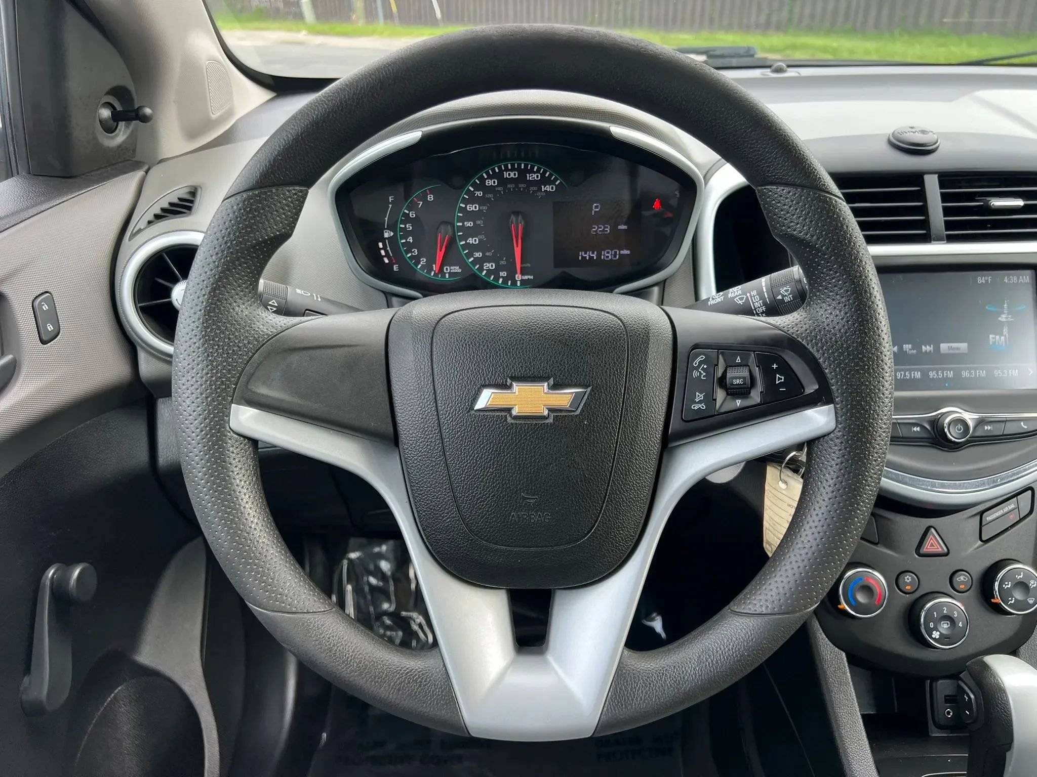 Used 2017 Chevrolet Sonic LT FWD image 21
