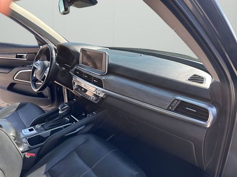 Used 2021 Kia Telluride EX w/ EX Premium Package image 14