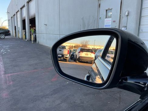 Used 2025 Nissan Altima 2.5 SR image 19