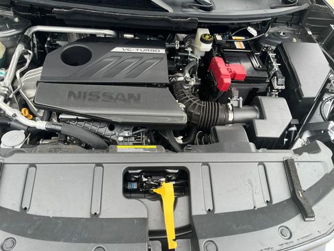 Certified 2025 Nissan Rogue SL w/ SL Premium Package FWD image 36