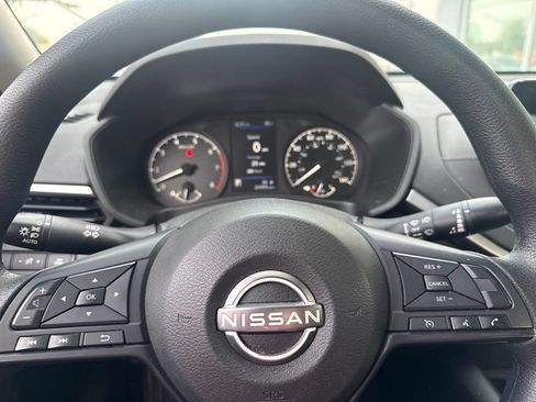 Used 2024 Nissan Altima 2.5 S FWD image 10