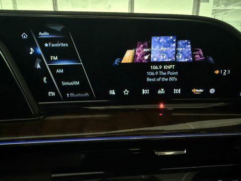 Used 2022 Cadillac Escalade Sport Platinum AWD/4WD image 32