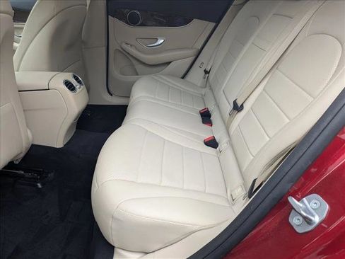 Used 2018 Mercedes-Benz GLC 300 image 17