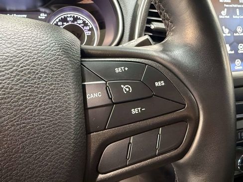 Used 2019 Jeep Cherokee Trailhawk w/ Comfort & Convenience Group AWD/4WD image 20
