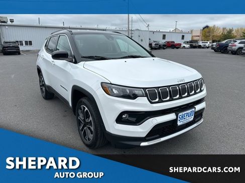 Used 2022 Jeep Compass Limited image 1