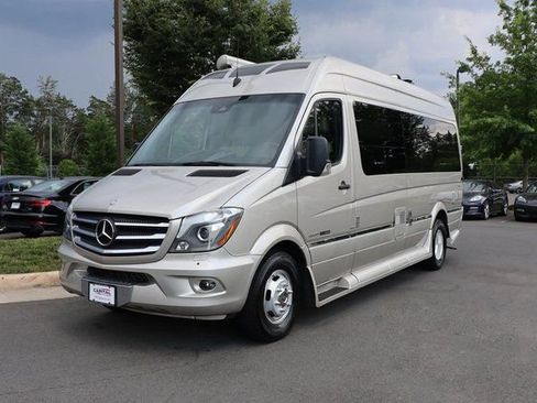 Used 2014 Mercedes-Benz Sprinter 3500 image 11