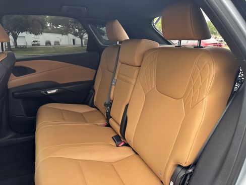 Used 2025 Lexus RX 350 FWD w/ Technology Package image 23