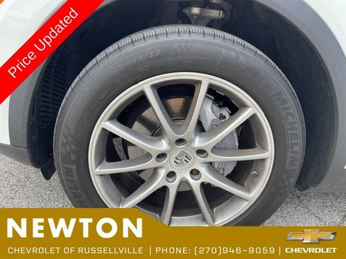 Used 2019 Porsche Cayenne AWD/4WD image 44