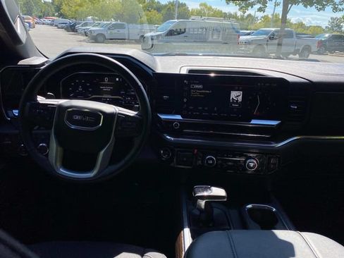 Used 2023 GMC Sierra 1500 Elevation AWD/4WD image 8