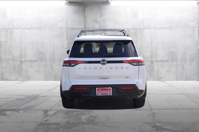 Certified 2025 Nissan Pathfinder SV AWD/4WD image 6