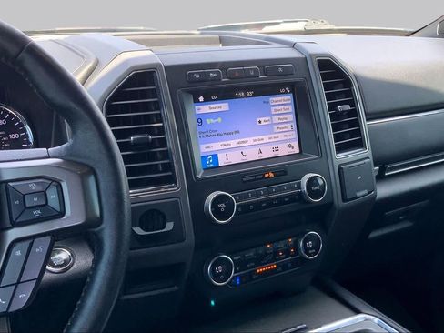 Used 2019 Ford Expedition XLT w/ Equipment Group 202A AWD/4WD image 7