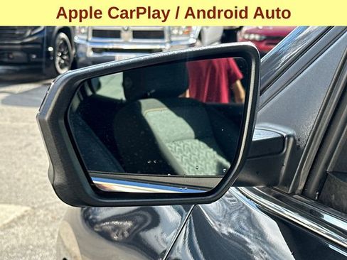 Used 2023 Chevrolet Equinox LT w/ LPO, Floor Liner Package image 8