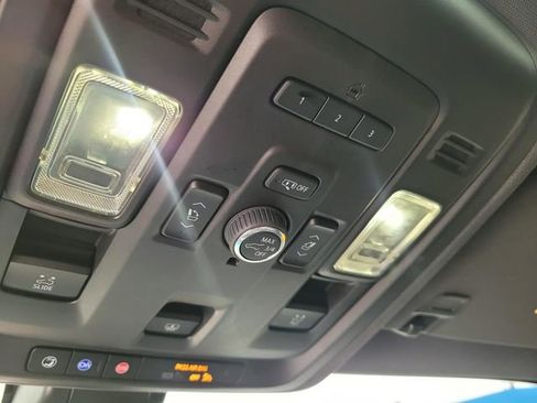 Used 2022 Chevrolet Tahoe RST w/ Luxury Package image 26