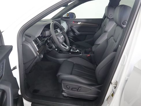 Used 2025 Audi Q5 e Premium Plus w/ Premium Plus Package image 21