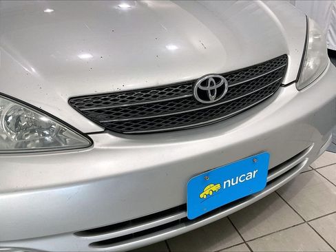 Used 2004 Toyota Camry LE FWD image 30