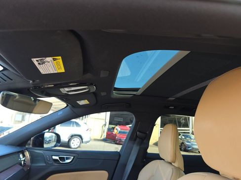 Used 2023 Volvo XC60 T8 Ultimate w/ Protection Package Premier image 7