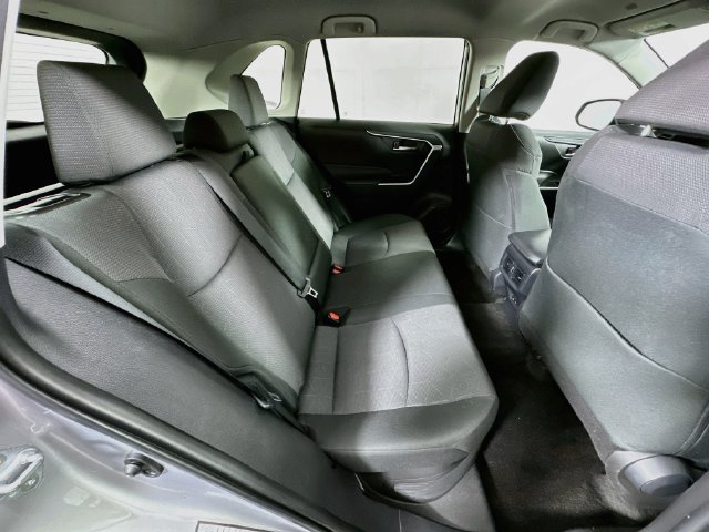 Used 2025 Toyota RAV4 XLE AWD/4WD image 25
