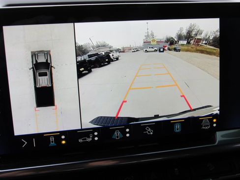 Used 2024 Chevrolet Silverado 2500 High Country image 33