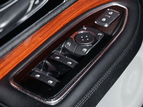 Used 2020 Lincoln Navigator Reserve w/ Equipment Group 208A Reserve image 22