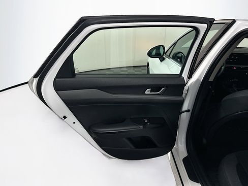 Used 2025 Kia K5 LXS image 24