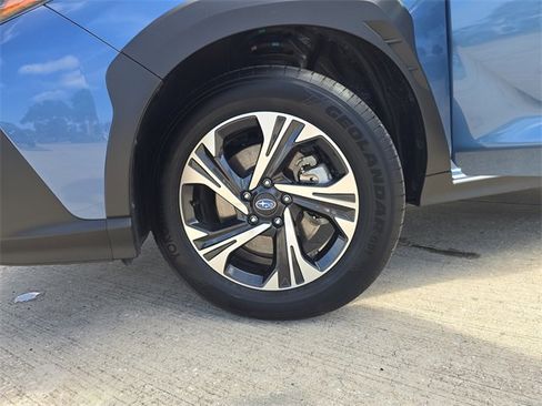 Used 2024 Subaru Crosstrek 2.0i Premium image 27