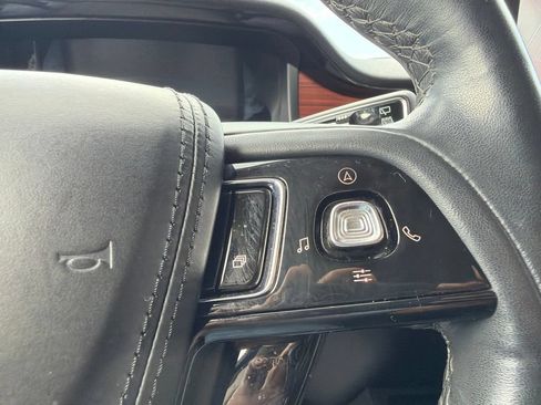 Used 2022 Lincoln Aviator Reserve w/ Equipment Group 201A AWD/4WD image 10