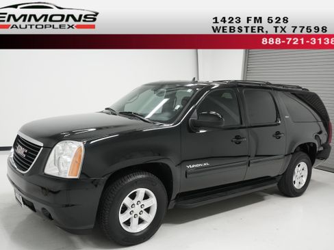 Used 2014 GMC Yukon XL SLT image 1