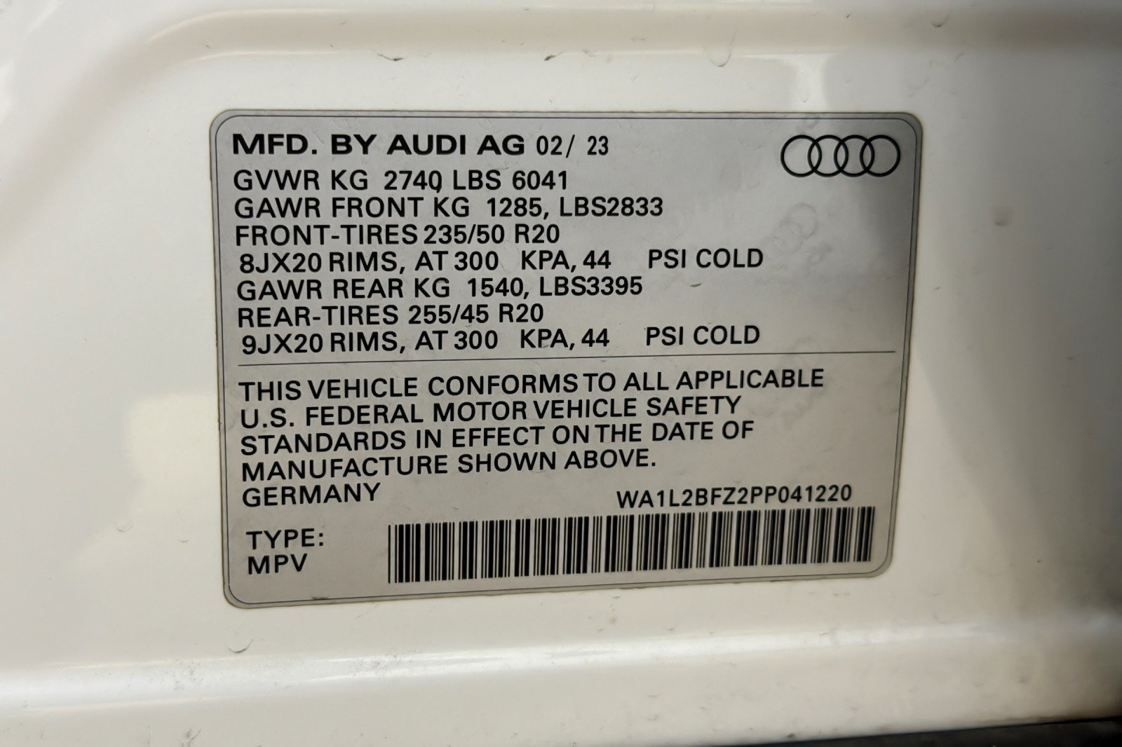 Certified 2023 Audi Q4 e-tron Premium Plus w/ Premium Plus AWD/4WD image 28