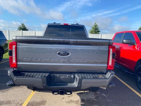 Used 2024 Ford F250 Lariat w/ Black Appearance Package AWD/4WD image 9