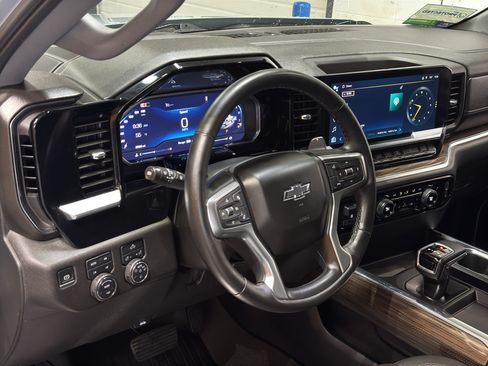 Used 2024 Chevrolet Silverado 1500 RST w/ Convenience Package II AWD/4WD image 21