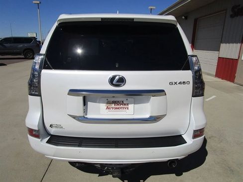 Used 2021 Lexus GX 460 Luxury w/ Off Road Package image 8