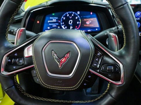 Used 2022 Chevrolet Corvette Stingray Premium Cpe w/ Z51 Performance Package image 16