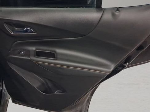 Used 2021 Chevrolet Equinox Premier FWD image 16