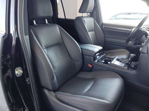 Used 2023 Lexus GX 460 Premium w/ Premium Package AWD/4WD image 37