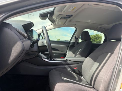 Used 2022 Hyundai Sonata SEL w/ Convenience Package FWD image 12