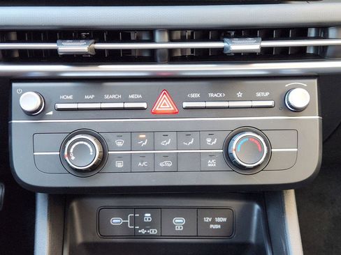 New 2026 Hyundai Tucson SE image 15