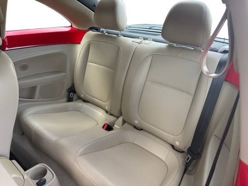 Used 2017 Volkswagen Beetle 1.8T SE image 11