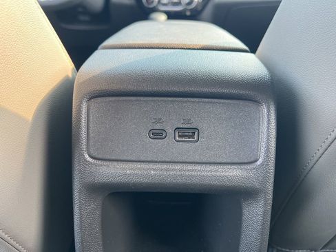 Used 2024 Chevrolet Trax ACTIV image 25