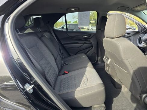 Used 2022 Chevrolet Equinox LT image 27