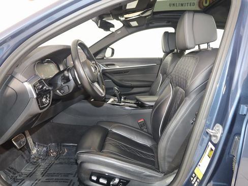 Used 2023 BMW M550i xDrive w/ Executive Package image 12