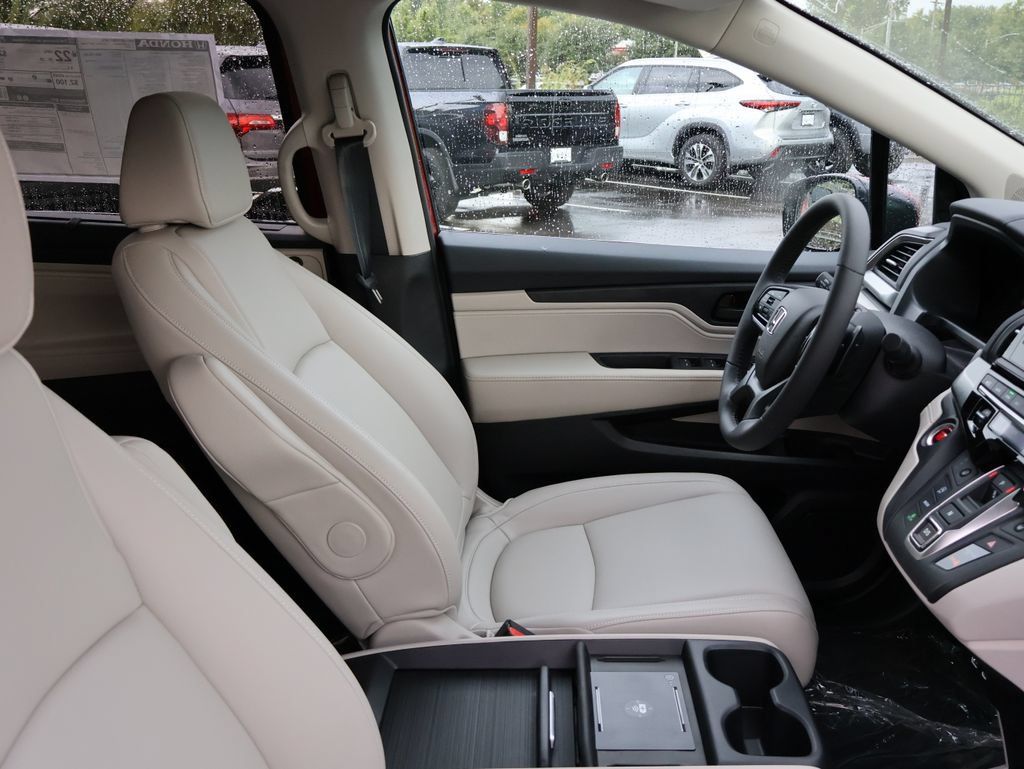 New 2027 Honda Odyssey EX-L image 8
