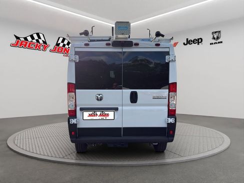 Used 2025 RAM ProMaster 2500 FWD image 8