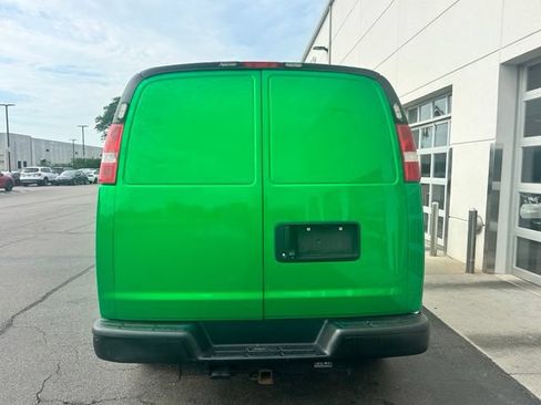 Used 2019 Chevrolet Express 2500 w/ Enhanced Convenience Package RWD image 4