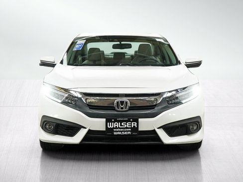 Used 2016 Honda Civic Touring image 8