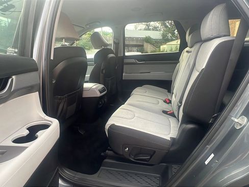 Used 2022 Hyundai Palisade SE image 29