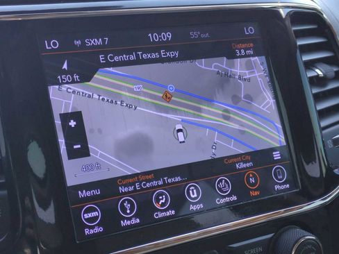 Used 2019 Jeep Grand Cherokee Overland image 14