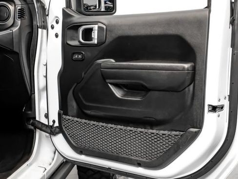 Used 2023 Jeep Wrangler Unlimited w/ Cold Weather Group AWD/4WD image 39