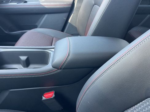 New 2026 Nissan Kicks SR w/ Cold Weather Package image 12