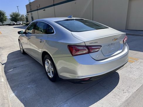 Used 2022 Chevrolet Malibu LT FWD image 7