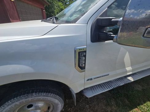 Used 2018 Ford F350 XLT AWD/4WD image 4